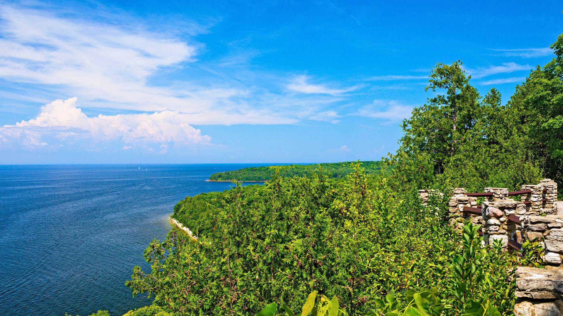 view from sven’s bluff scenic overlook point at peninsula state park in door county wisconsin